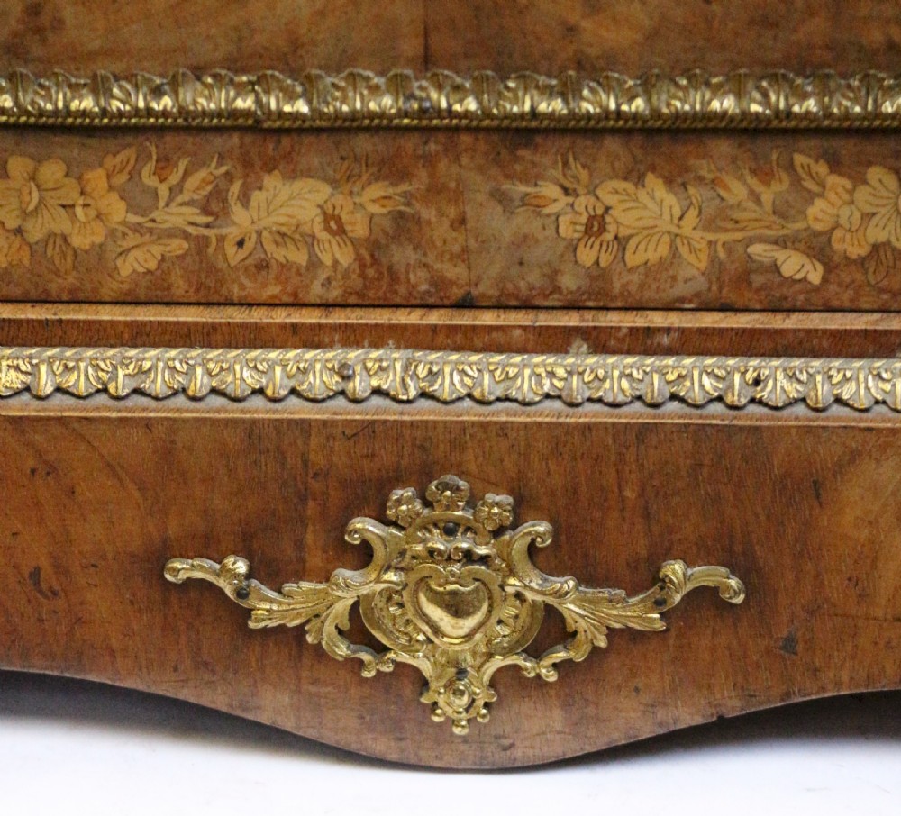 Fine Figured Walnut & Marquetry Serpentine Ormolu Mounted Credenza View XVI