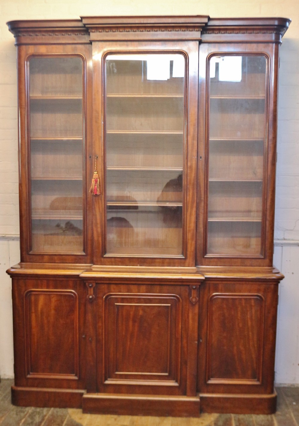 Victorian Mahogany 3 Door Round Cornered Breakfront Bookcase