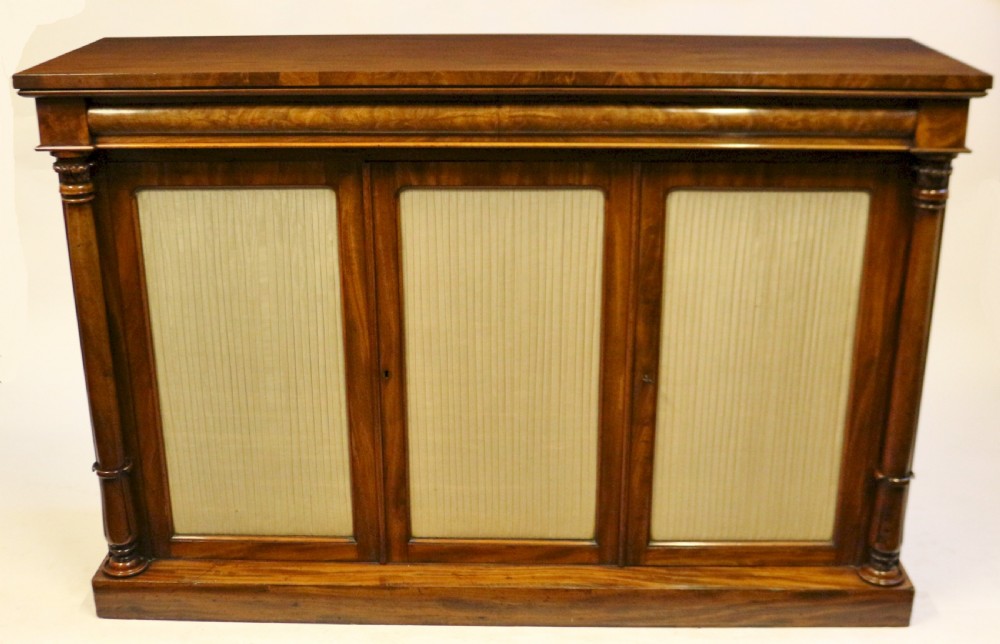 William 1V Mahogany 3 Door Side Cabinet