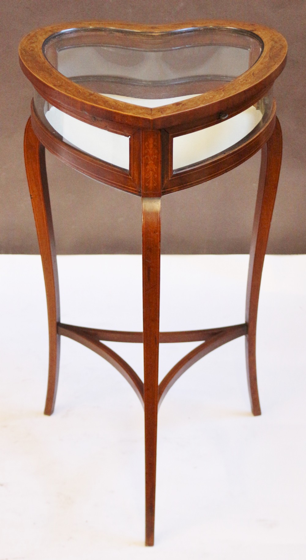 Edwardian Inlaid Mahogany Heart Shaped Bijouterie Table