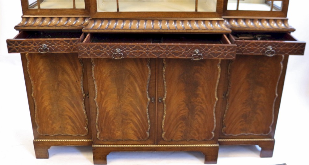 Edwardian Mahogany 'Chinese Chippendale' Breakfront Display Cabinet View VI