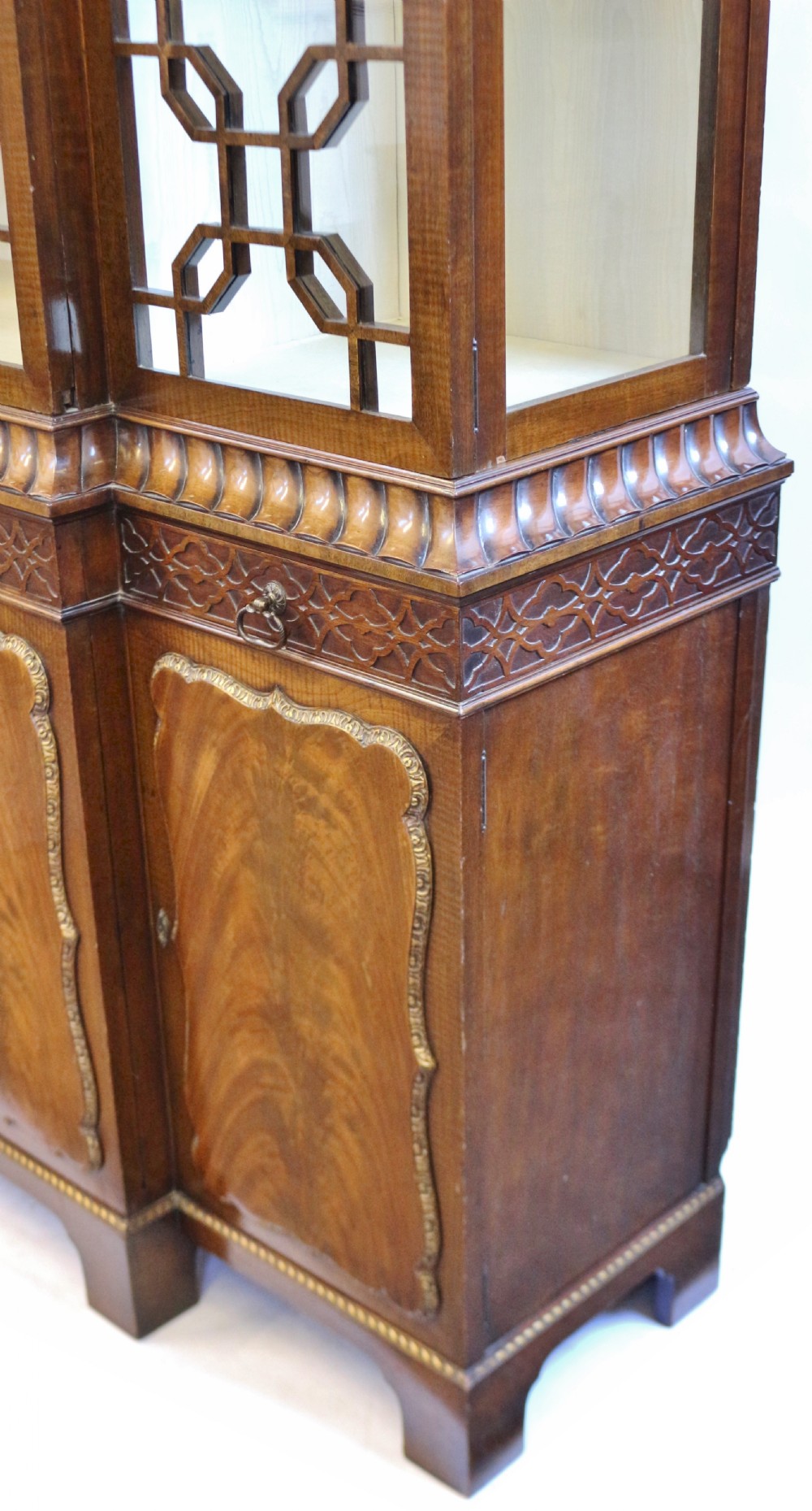 Edwardian Mahogany 'Chinese Chippendale' Breakfront Display Cabinet View XIV