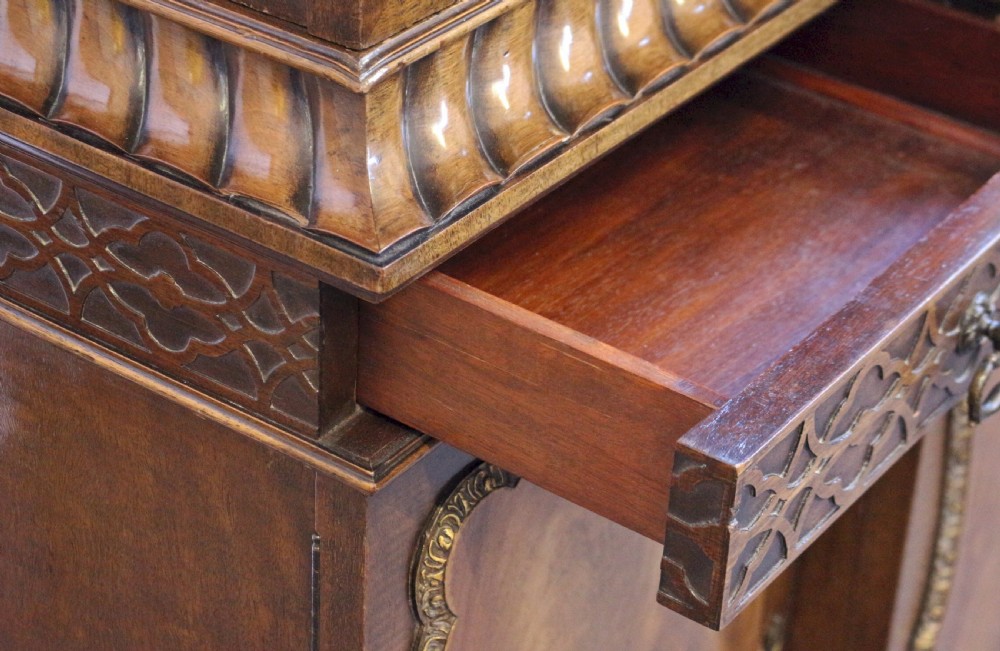 Edwardian Mahogany 'Chinese Chippendale' Breakfront Display Cabinet View XV