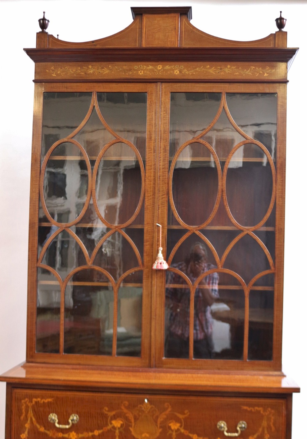Edwardian Inlaid Feathered Mahogany Secretaire Bookcase View XII