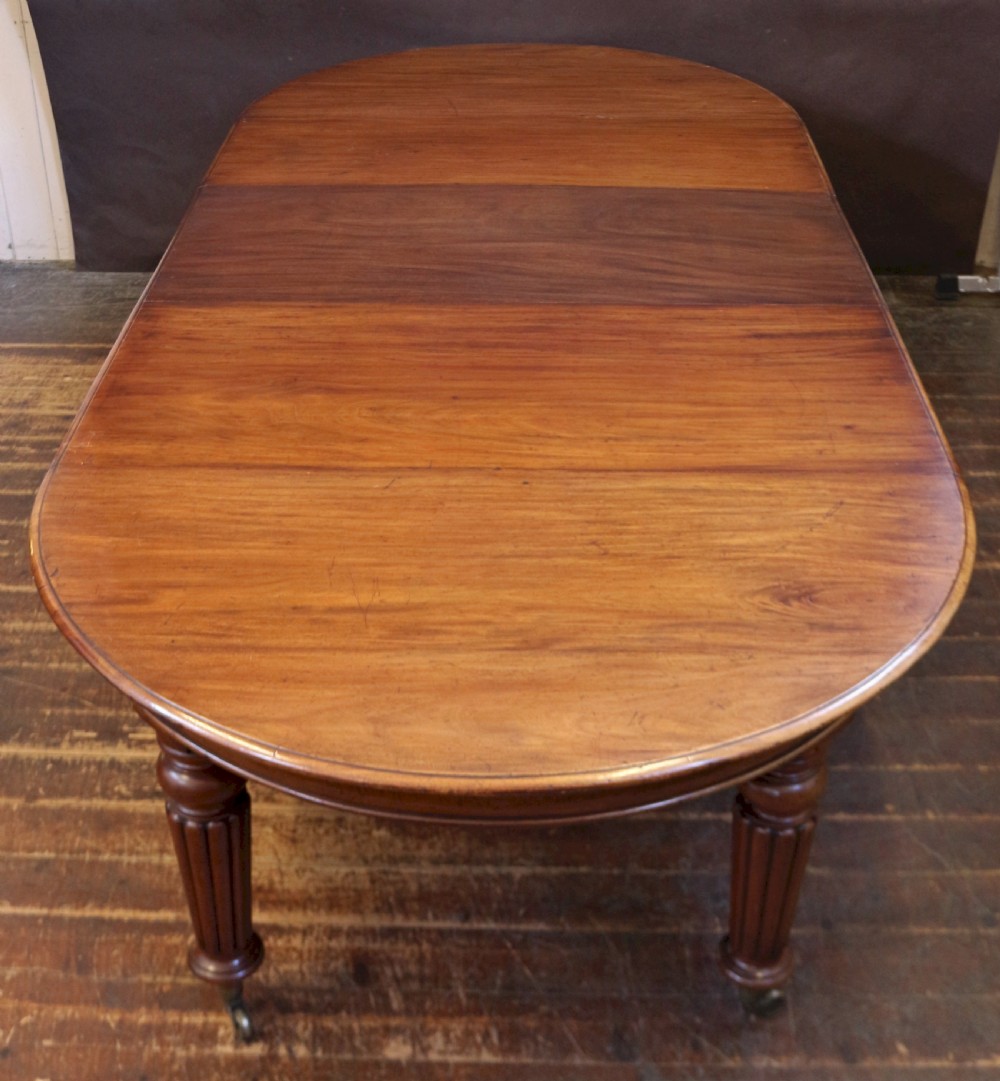 Victorian Mahogany Circular Extending Dining Table with 3 Extra Leaves View VI