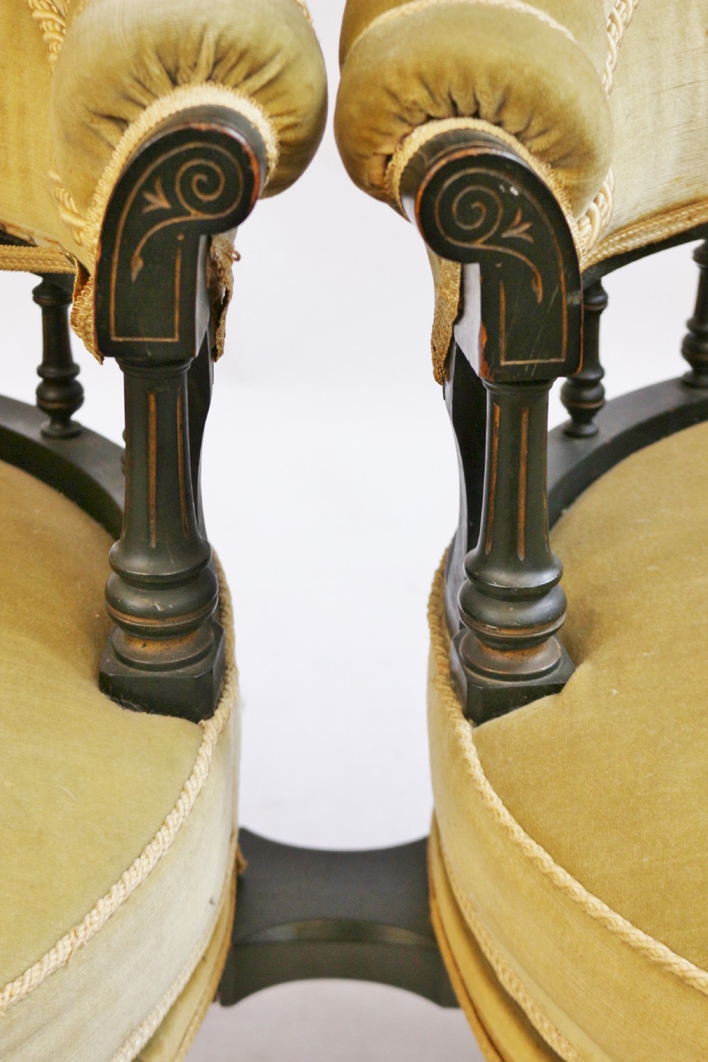Unusual Victorian Ebonised Conversation Seat with Two Revolving Tub Armchairs View VII