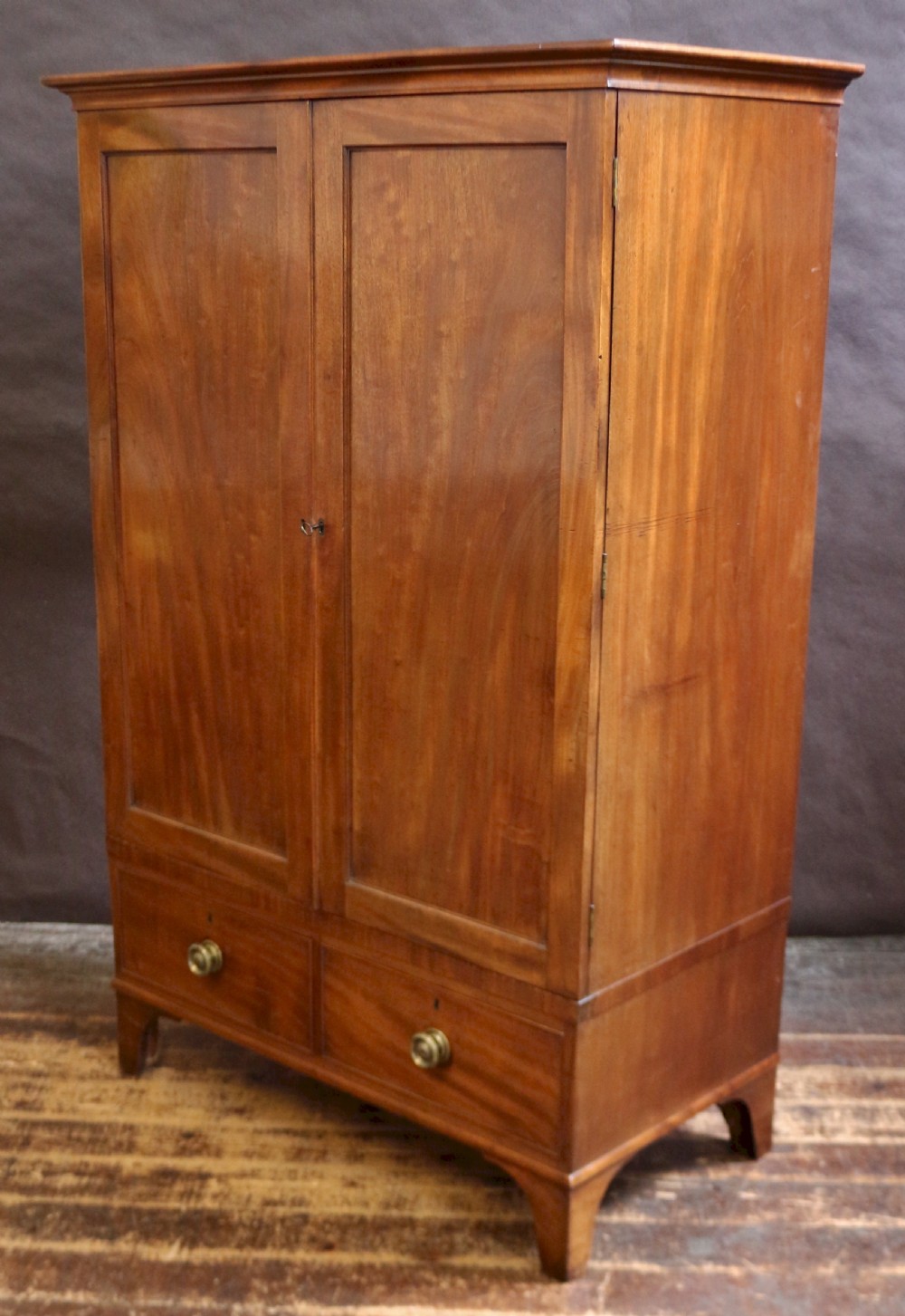Fine Quality George 1V Mahogany Dwarf Linen Press Wardrobe by Wilkinson View IV