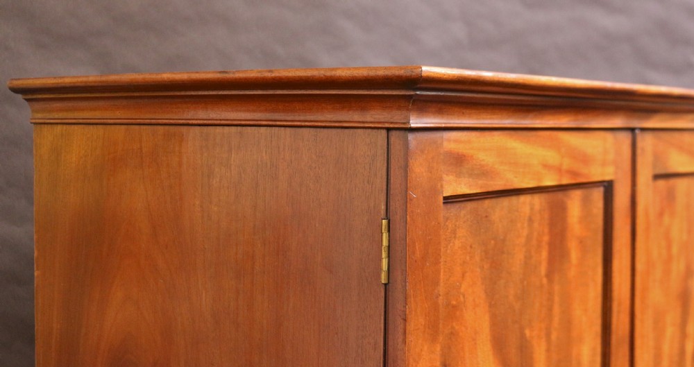 Fine Quality George 1V Mahogany Dwarf Linen Press Wardrobe by Wilkinson View IX