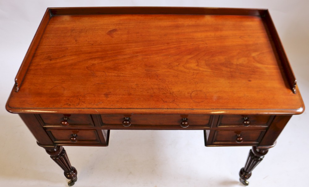 William1V Mahogany 5 Drawer Kneehole Table by T. Willson View IV