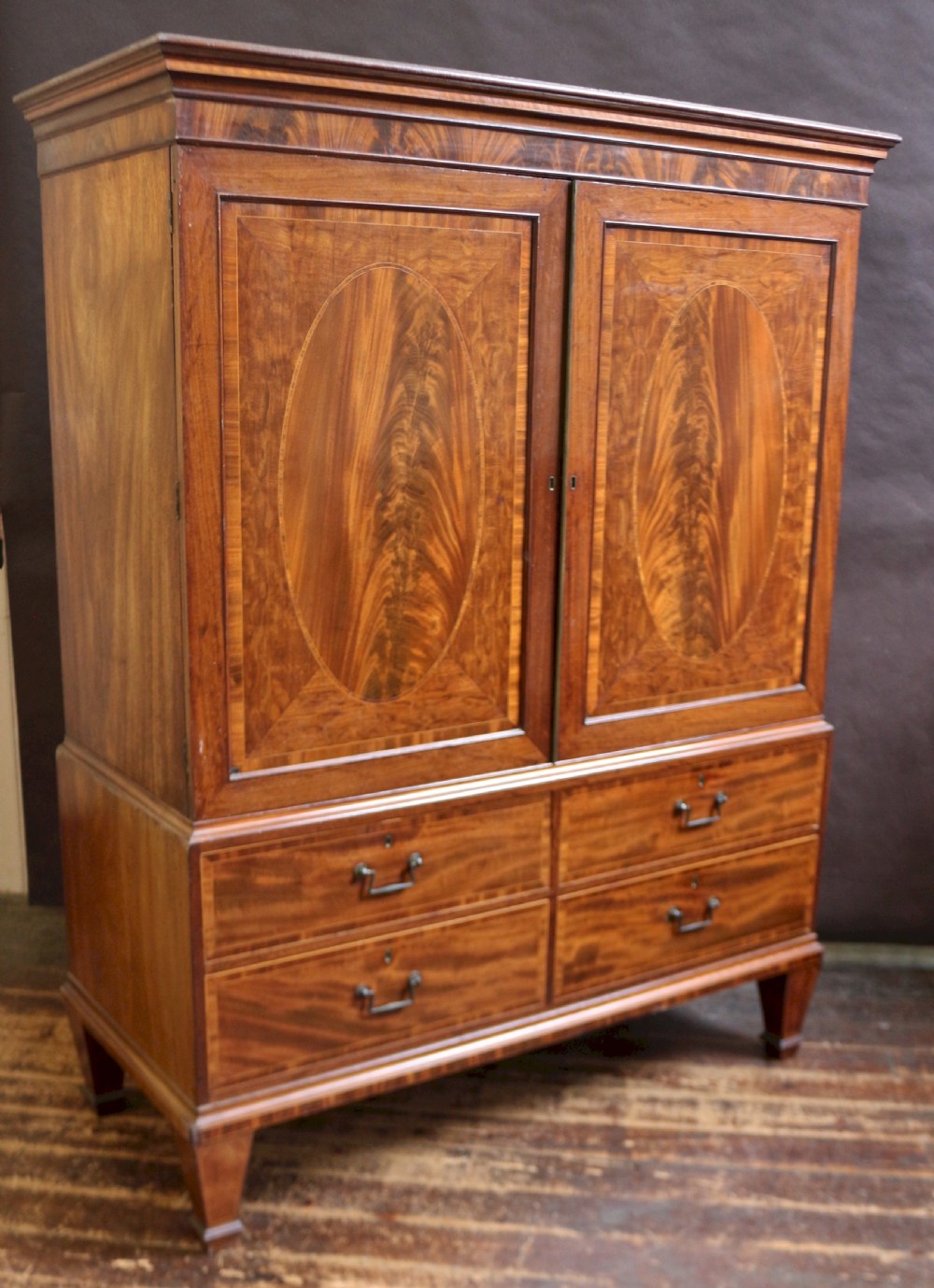 George 111 Fine Quality Mahogany Inlaid Linen Press View VI