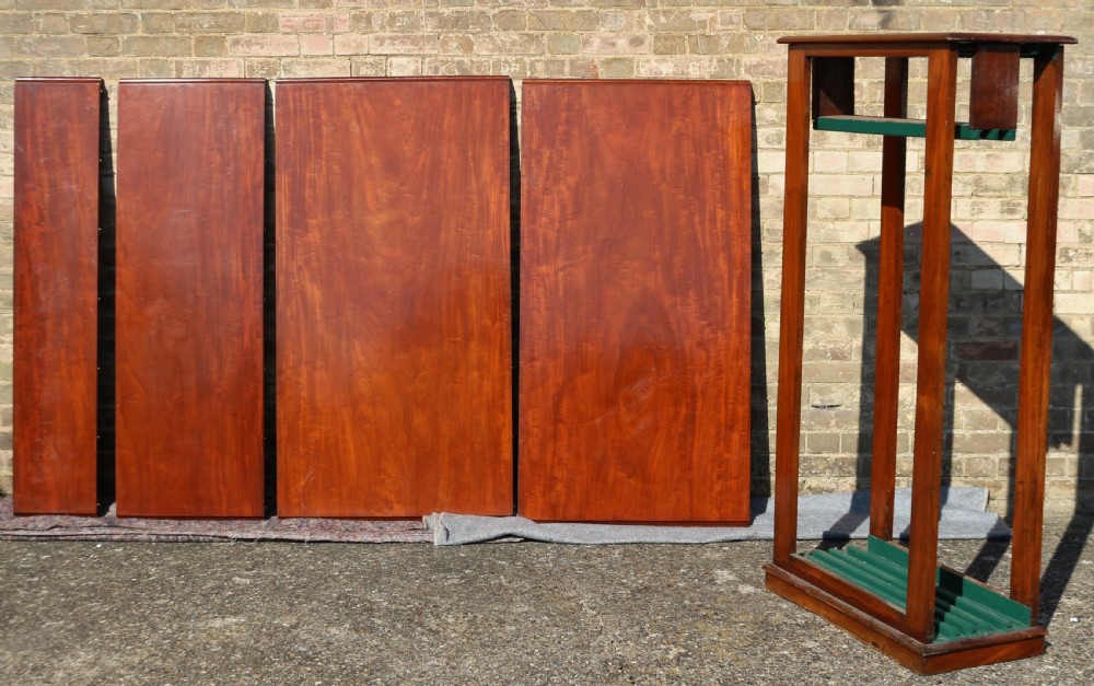 Victorian Mahogany Large Extending Dining Table with 4 Extra Leaves View X