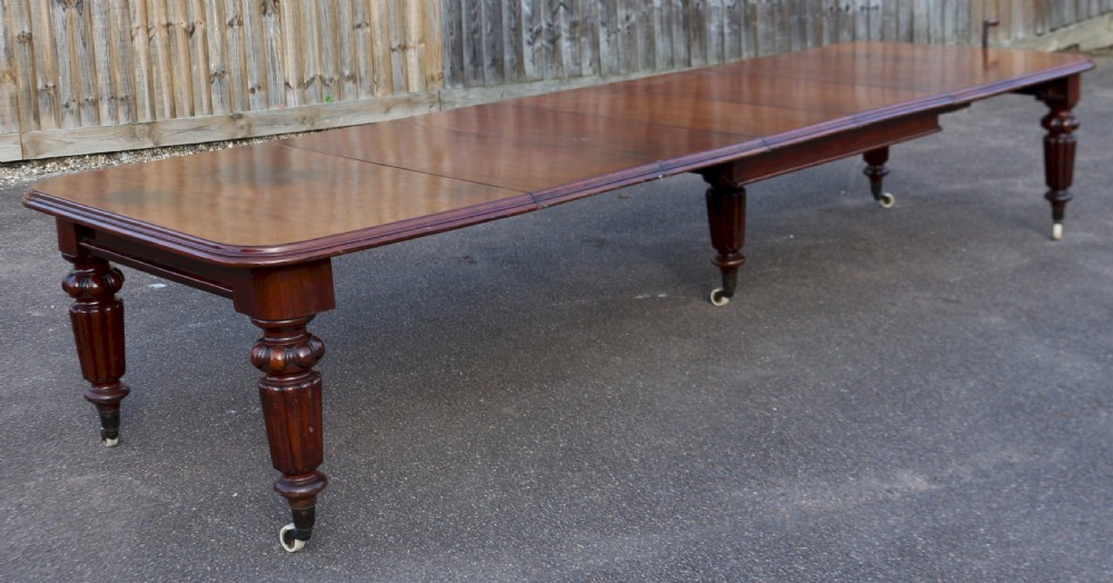 Victorian Mahogany Extending Dining Table with 6 Extra Leaves View VII