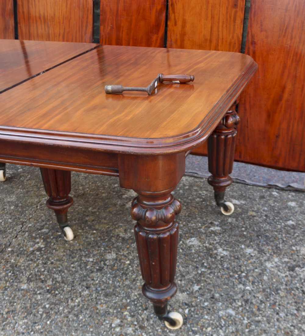 Victorian Mahogany Extending Dining Table with 6 Extra Leaves View VIII