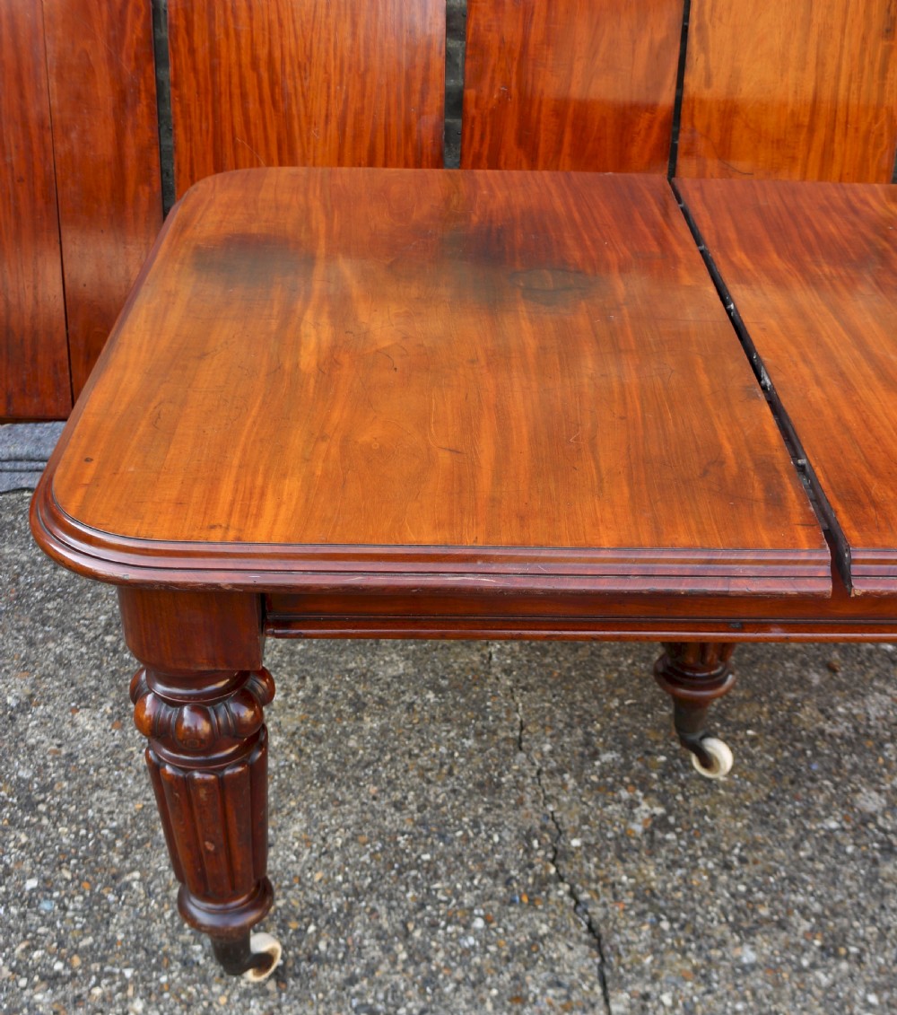Victorian Mahogany Extending Dining Table with 6 Extra Leaves View IX