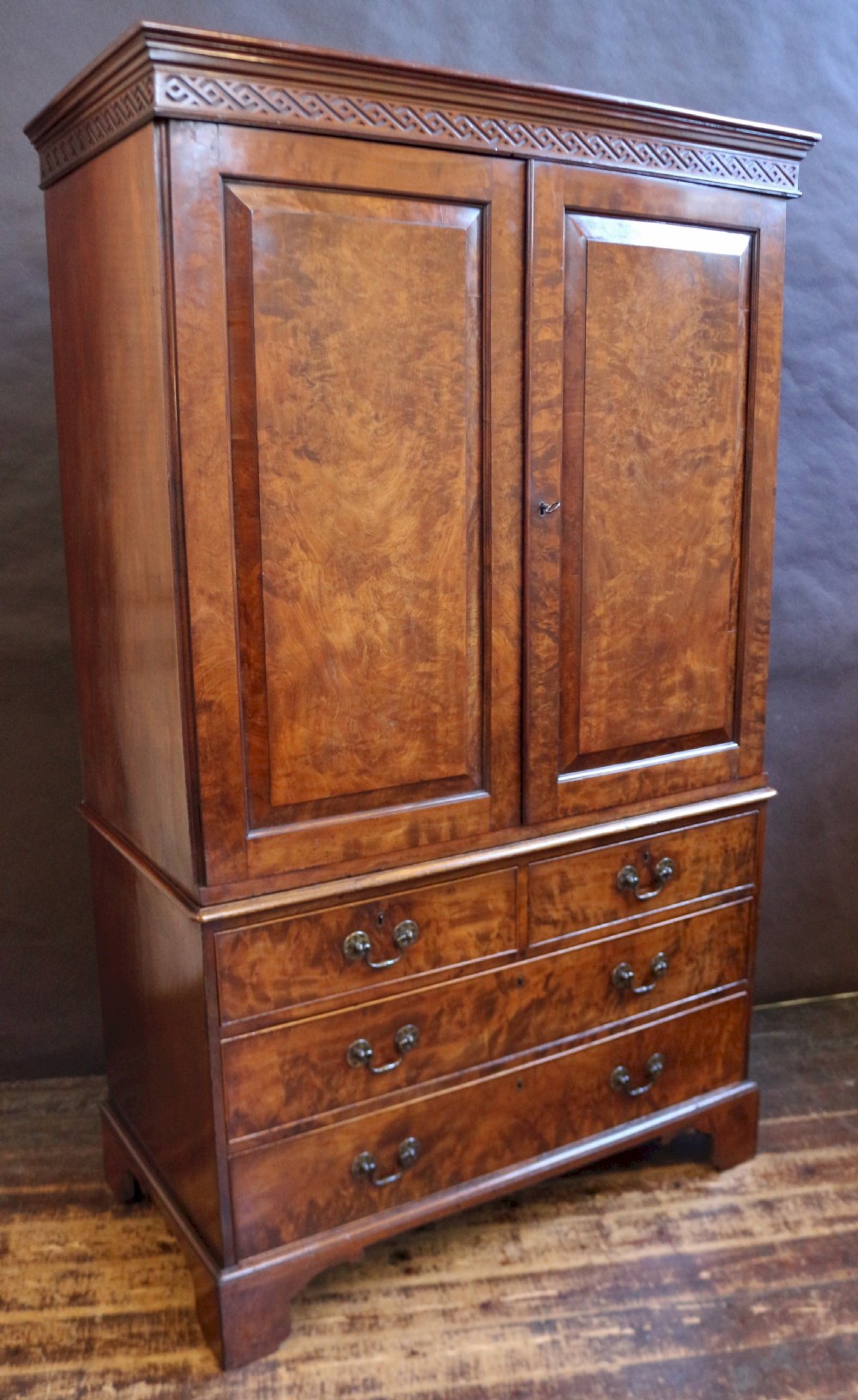 George 111 Fine Figured Mahogany Linen Press View VI