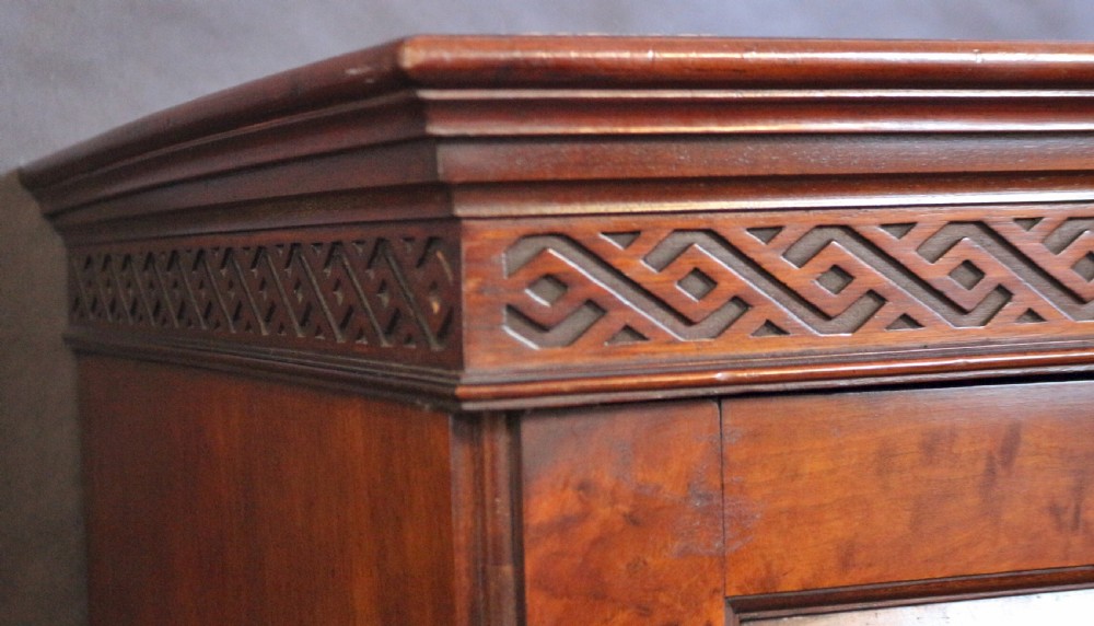 George 111 Fine Figured Mahogany Linen Press View XI