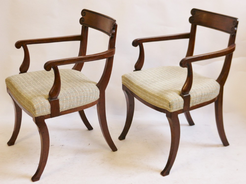 Regency Mahogany Set of 8 (6 & 2) Sabre Leg Chairs View IV