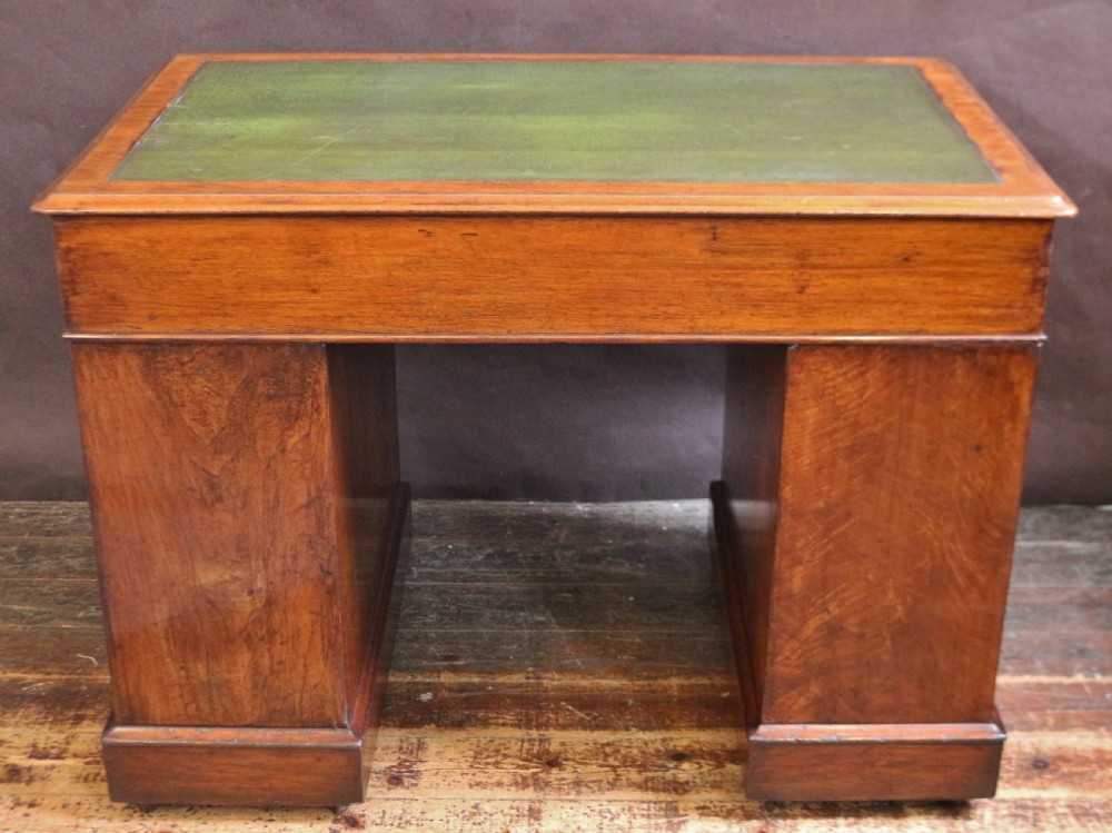 Victorian Figured Walnut 3 Part 9 Drawer Kneehole Desk View V