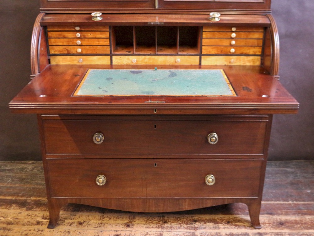George 111 Mahogany Cylinder Top Bureau Bookcase View IX