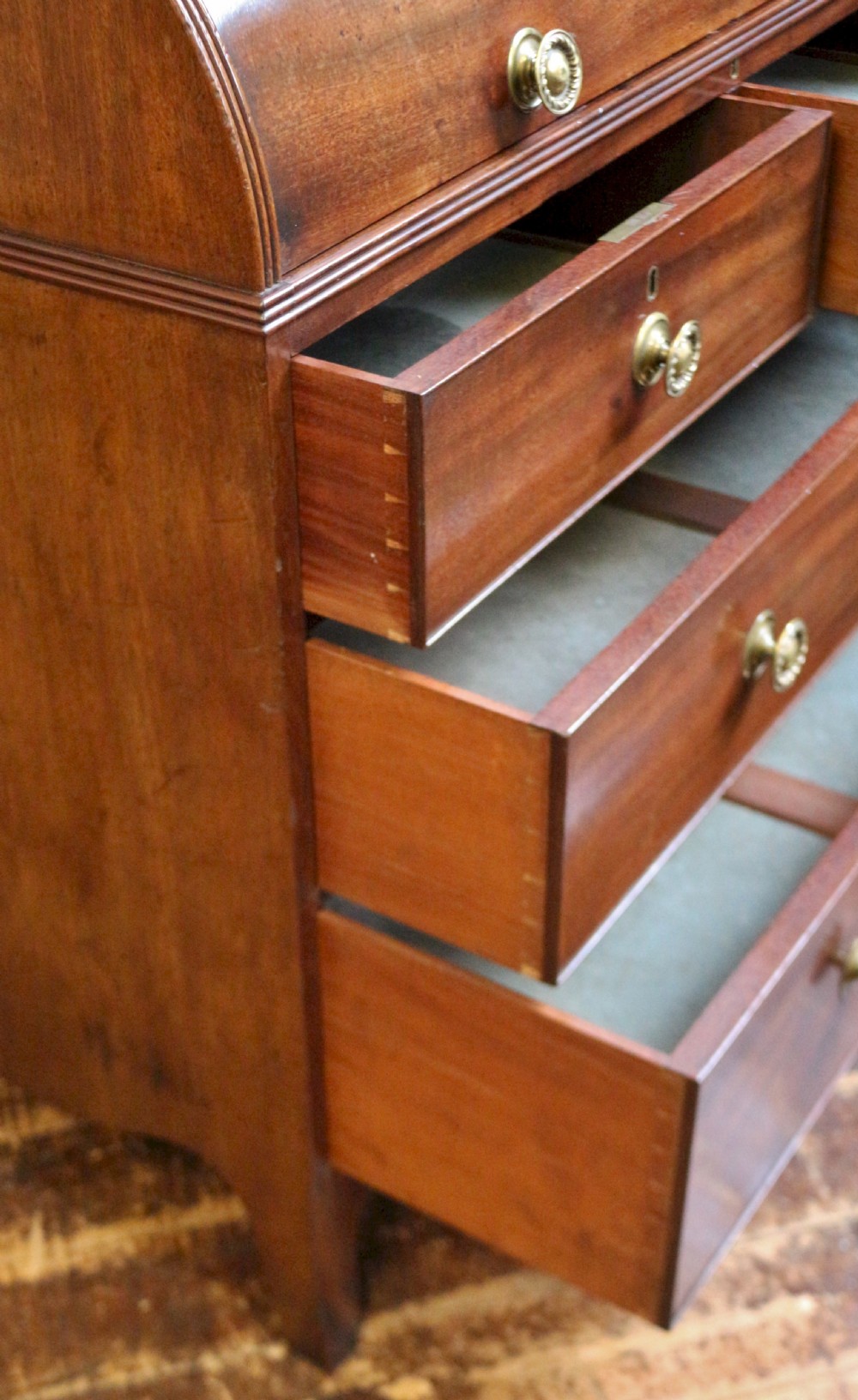 George 111 Mahogany Cylinder Top Bureau Bookcase View X