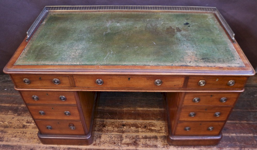 Fine Quality Early Victorian 3 Part 4'6