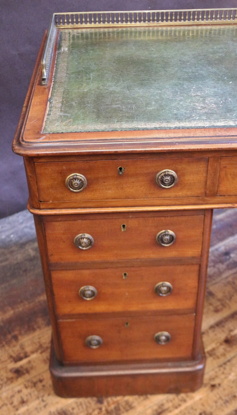 Fine Quality Early Victorian 3 Part 4'6