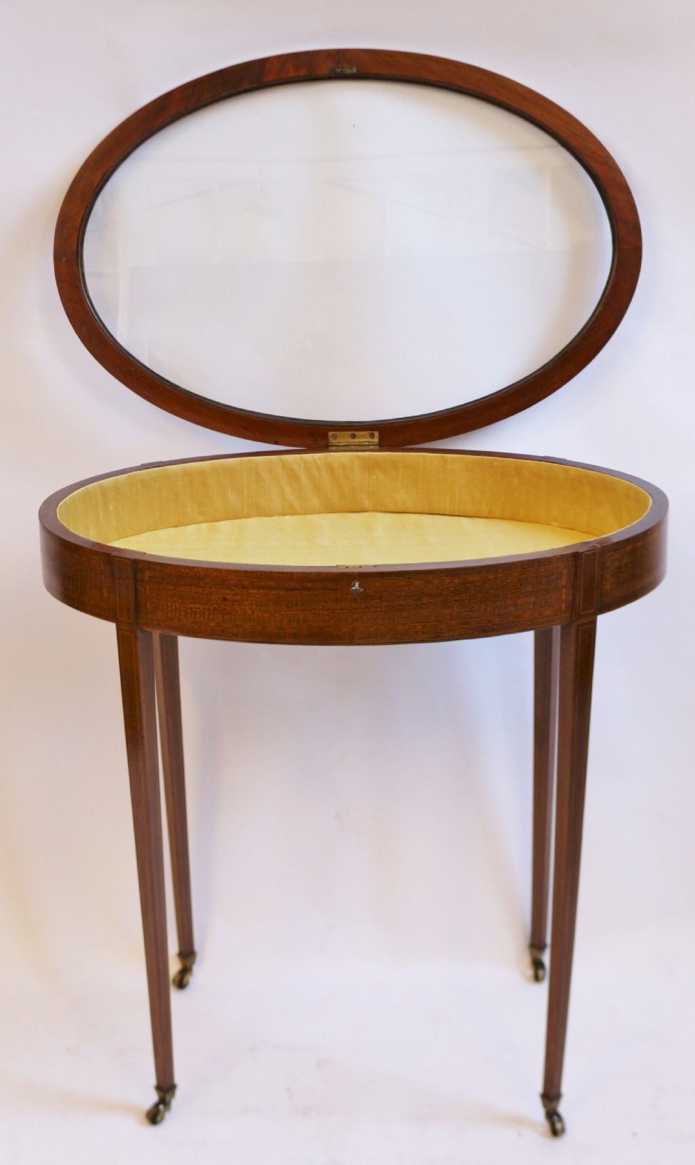 Edwardian Inlaid Feather Mahogany Oval Bijouterie Table View III