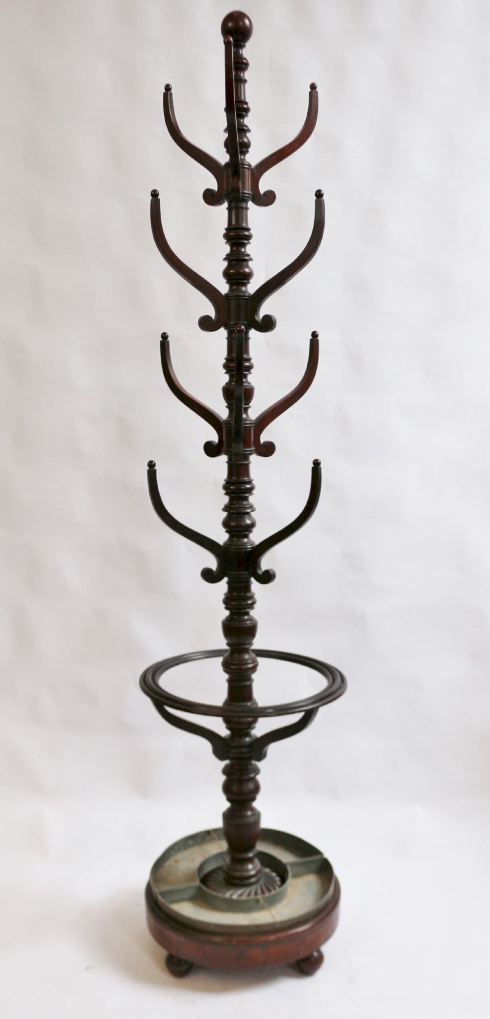 George 1V Mahogany Tall Turned Pole Hat and Stick Hallstand