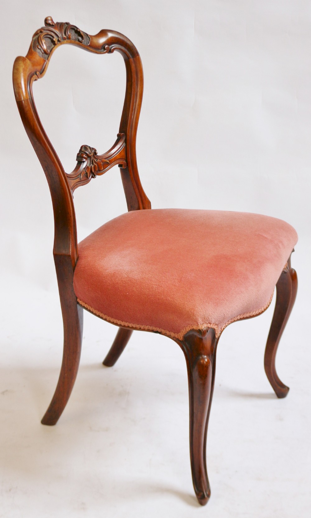 Victorian Good Quality Walnut Set of 6 Cabriole Leg Chairs View VII