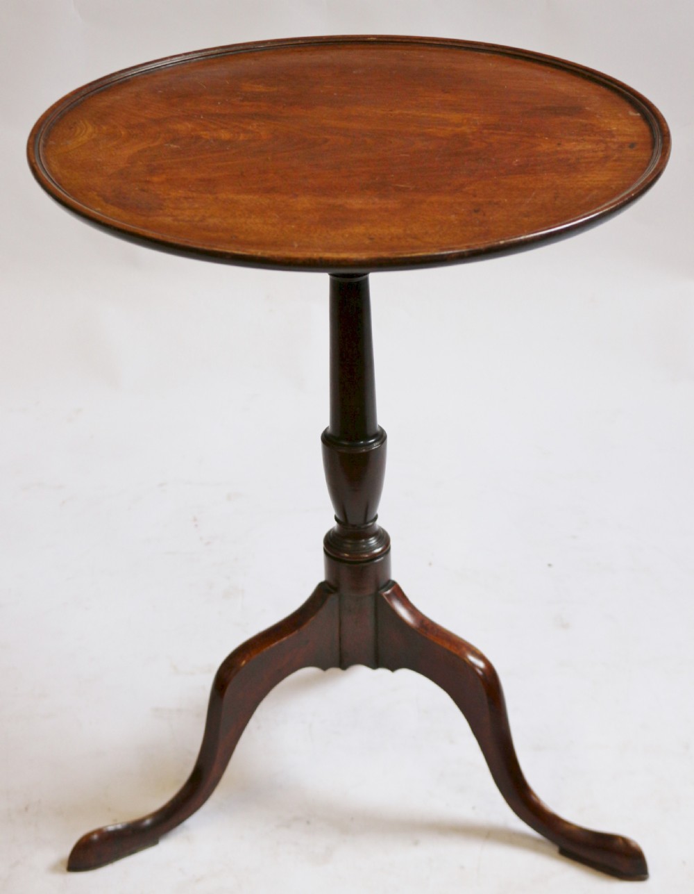 George 111 Mahogany Circular Dish Top Tripod Wine Table 
