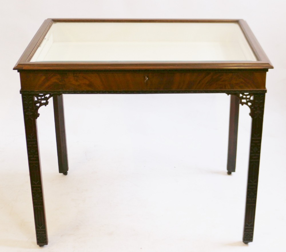 Late 19C Good Quality Mahogany Bijouterie Table