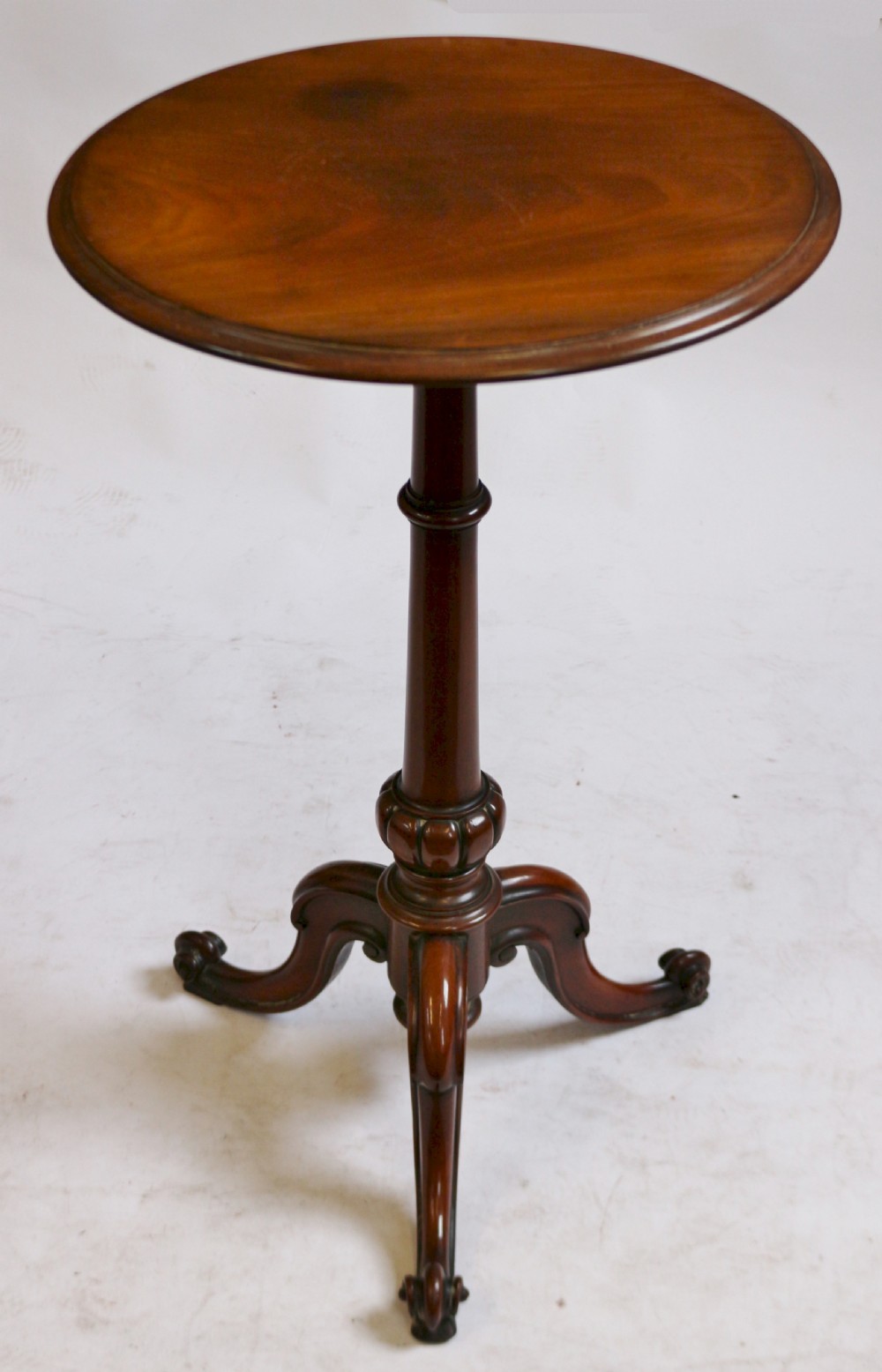 Good Quality Victorian Mahogany Circular Tripod Table