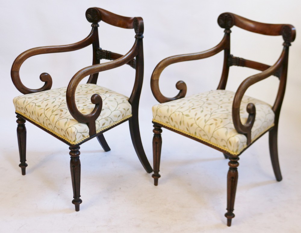 Fine Set of 6 & 2 William 1V Mahogany Dining Chairs View IV