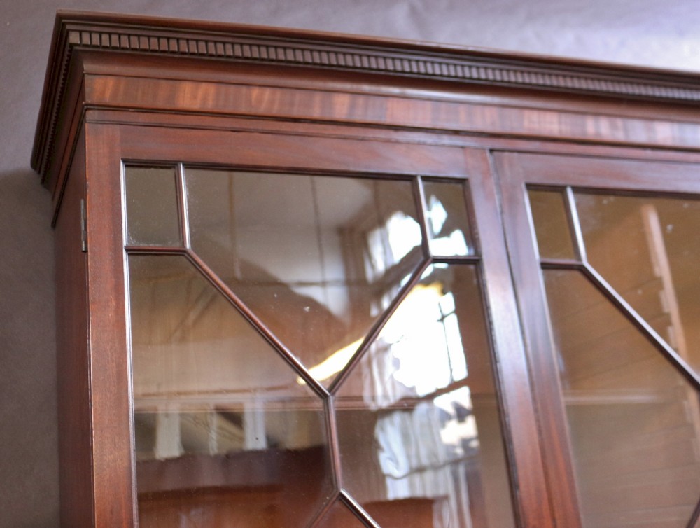 Fine George 111 Mahogany 3 Door Secretaire Bookcase View XIII