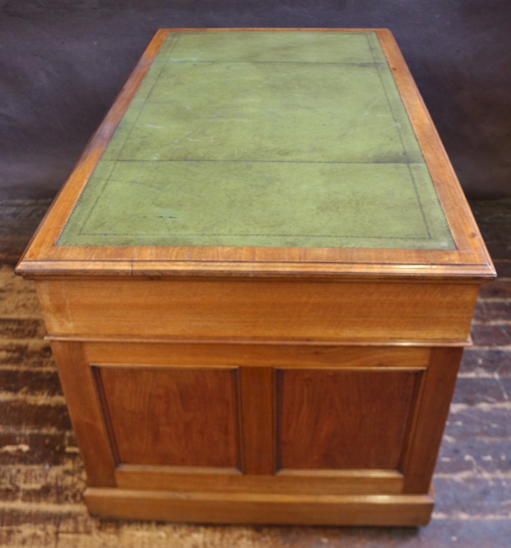 Late Victorian Solid Walnut 5' Kneehole Desk having 9 Mahogany Lined Drawers View VI