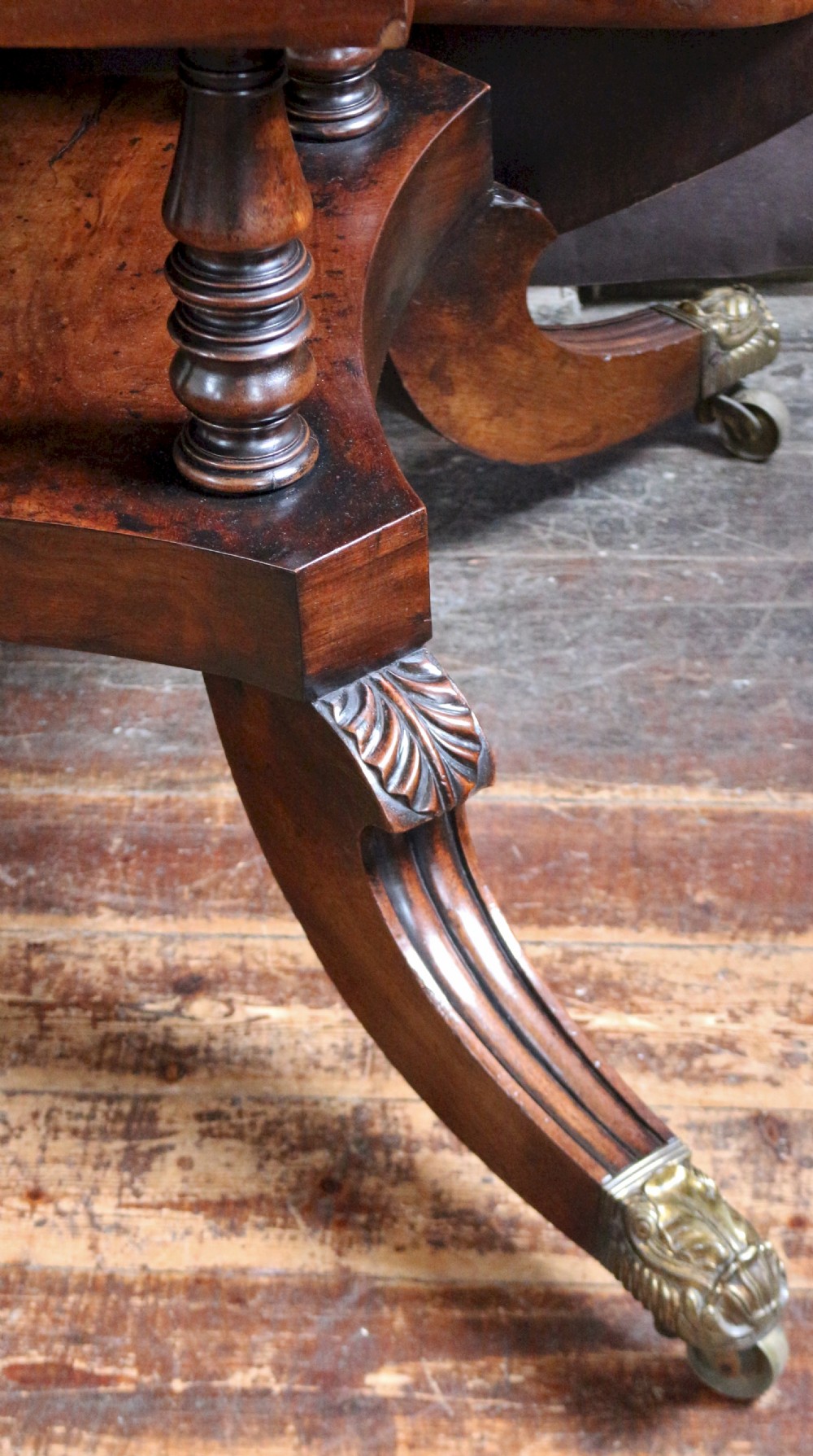 Regency Mahogany Large Round Tilt Top Dining Table View VII