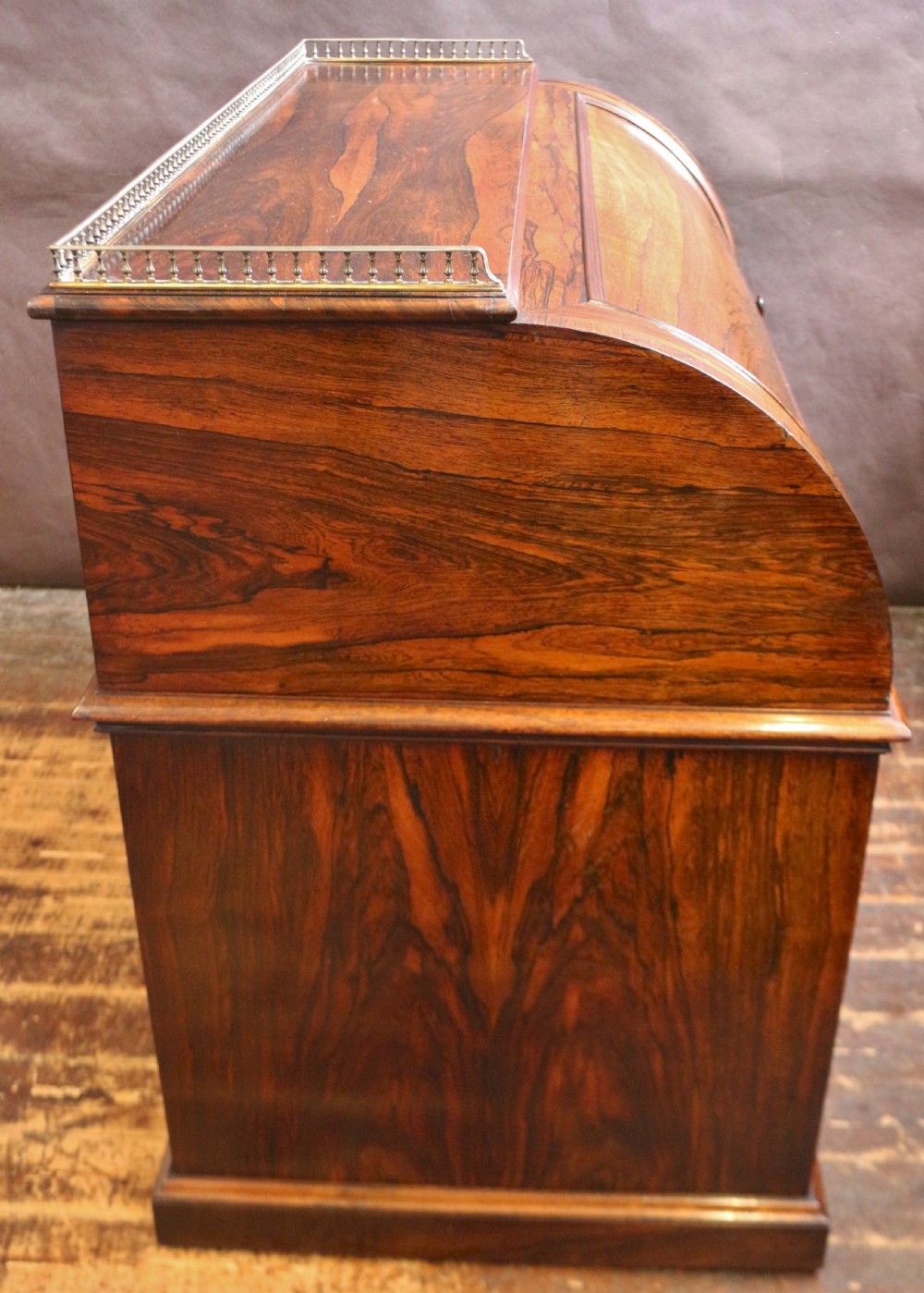 Fine Quality Early Victorian Rosewood Roll Top Desk View IX