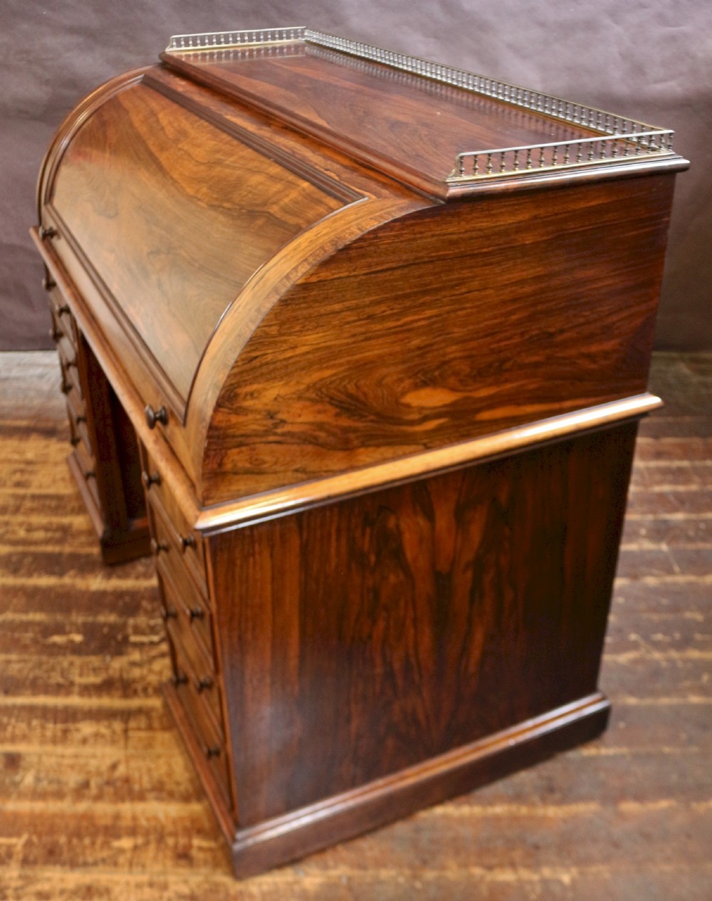 Fine Quality Early Victorian Rosewood Roll Top Desk View XI