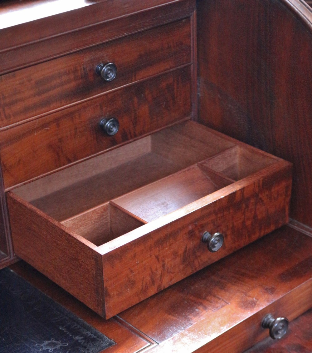 Fine Quality Geog. 1V Mahogany Cylinder Top Bureau View XIV