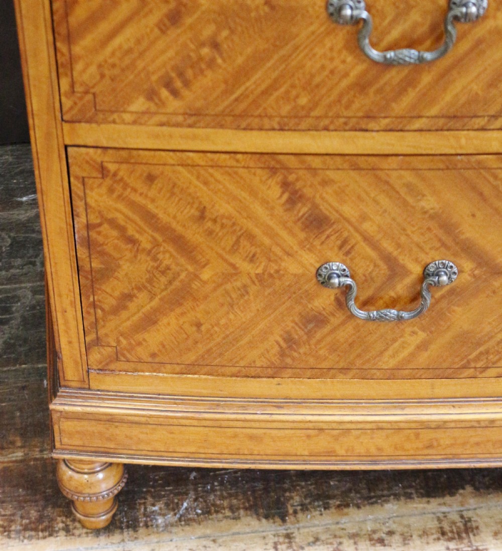 Fine Quality Edwardian Satinwood 5 Drawer Bow Chest View IV