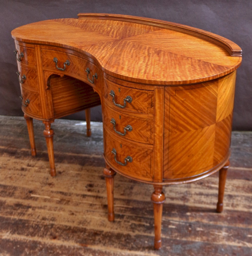 Fine Quality Edwardian Satinwood 9 Drawer Kidney Shaped Desk View IV