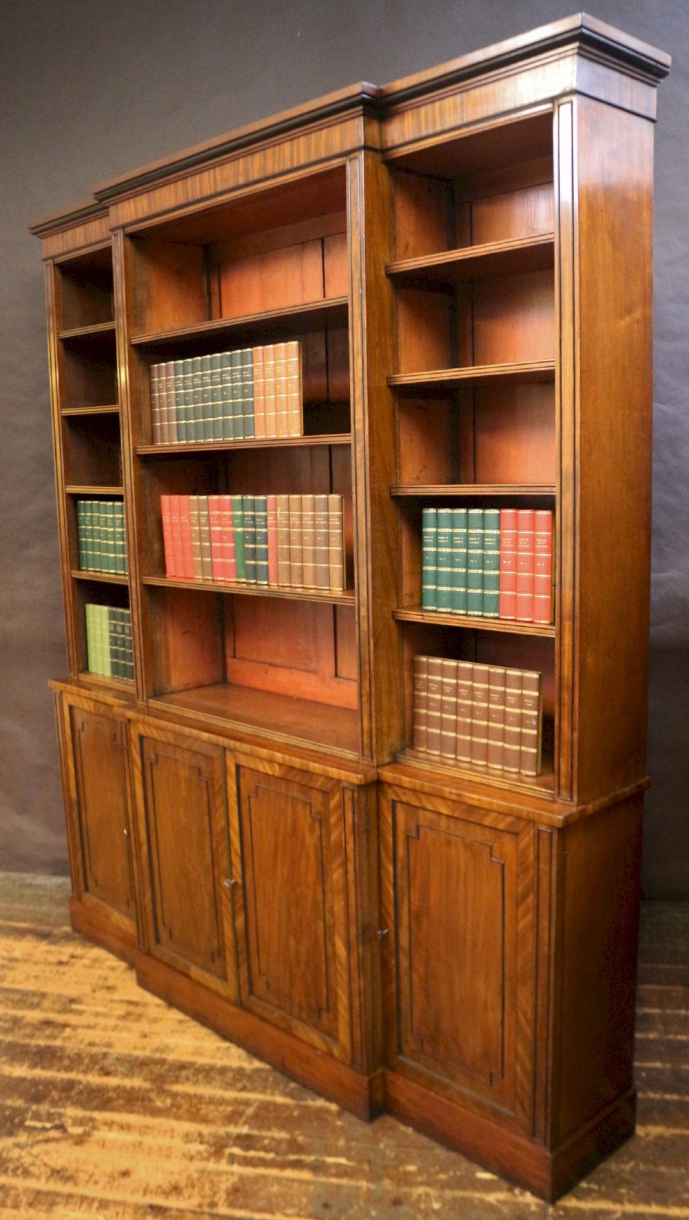 Fine Regency Mahogany Open Top Breakfront Bookcase View V