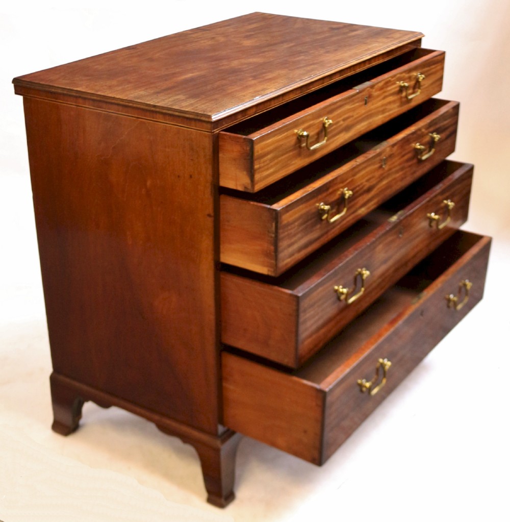 Fine Quality Regency Mahogany Chest of 4 Long Drawers View V