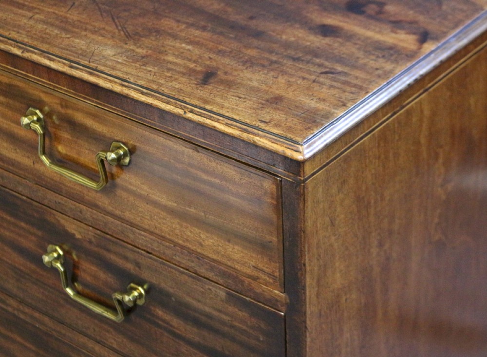 Fine Quality Regency Mahogany Chest of 4 Long Drawers View VIII