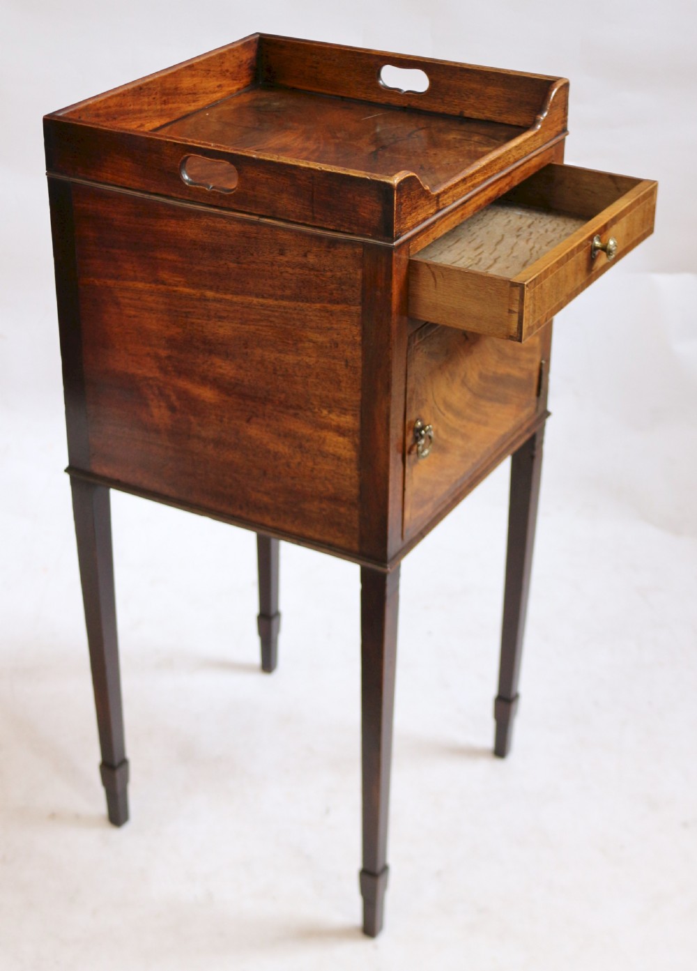 Fine George 111 Mahogany Bedside Cupboard View V