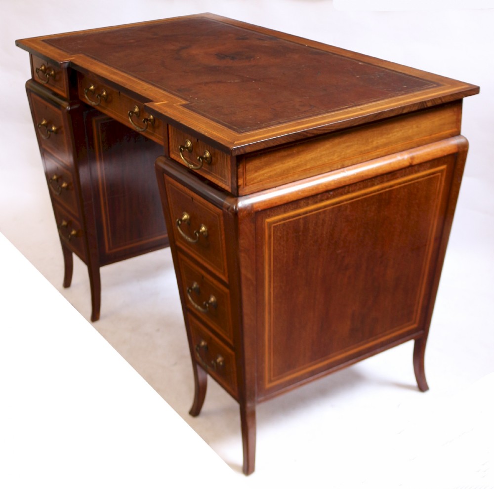 Edwardian Mahogany 9 Drawer Kneehole Desk View III