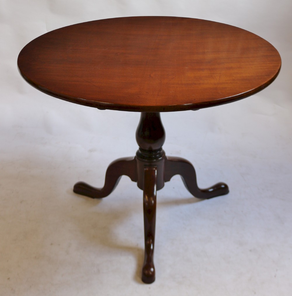 George111 Mahogany Round Tilt Top Wine Table