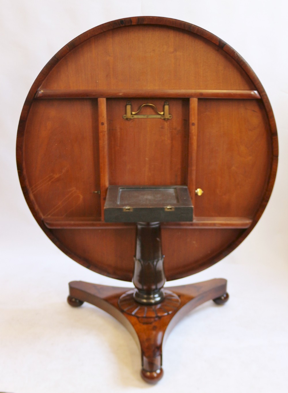 William 1V Round Tilt Top Rosewood Pedestal Centre Table View IV
