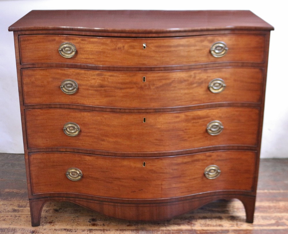 George 111 Mahogany 4 Drawer Serpentine Chest