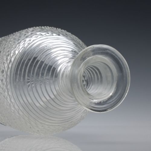 GEORGIAN CUT GLASS DECANTER C1820 - ADDITIONAL PHOTO 4